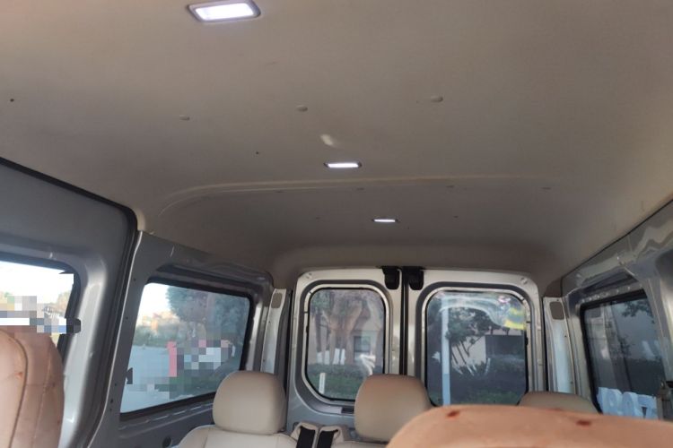 Used Ford Transit T8 2024 T8 2.3T Diesel Manual Short Wheelbase Mid-Roof 6-Seater Multi-Function Version 3/3 Headliner