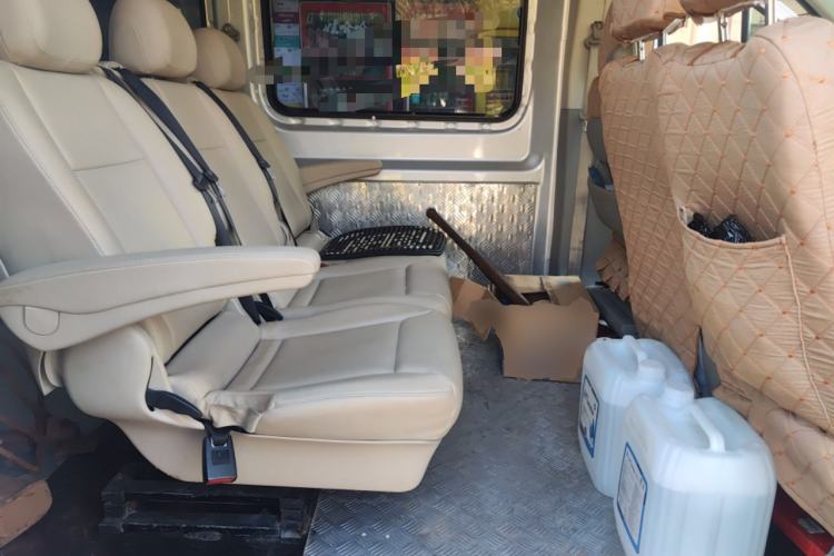 Used Ford Transit T8 2024 T8 2.3T Diesel Manual Short Wheelbase Mid-Roof 6-Seater Multi-Function Version 3/3 Left Rear Seat