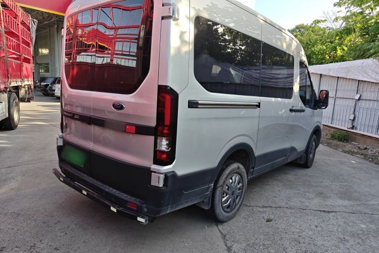 Used Ford Transit T8 2024 T8 2.0T Diesel Manual Mid-axle Mid-roof 6-seater Multi-function Version 2/2/2 Rear Right 45 Deg