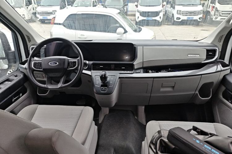 Used Ford Transit T8 2024 T8 2.3T Diesel Automatic Mid-axle Mid-roof 6-Seater Multi-function Version 2/2/2 Center Console