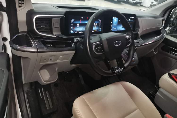Used Ford Transit T8 2024 T8 2.3T Diesel Automatic Mid-Drive Mid-Roof 6-Seater Fully Equipped 2/2/2 Configuration Center Console