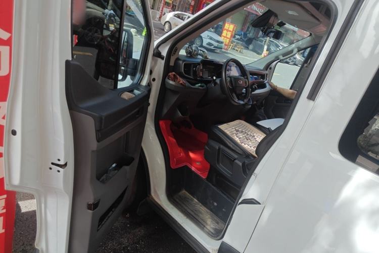 Used Ford Transit T8 2024 T8 2.0T Diesel Manual Short Wheelbase Mid-Roof 6-Seater Multi-Function Version 3/3 Driver Seat