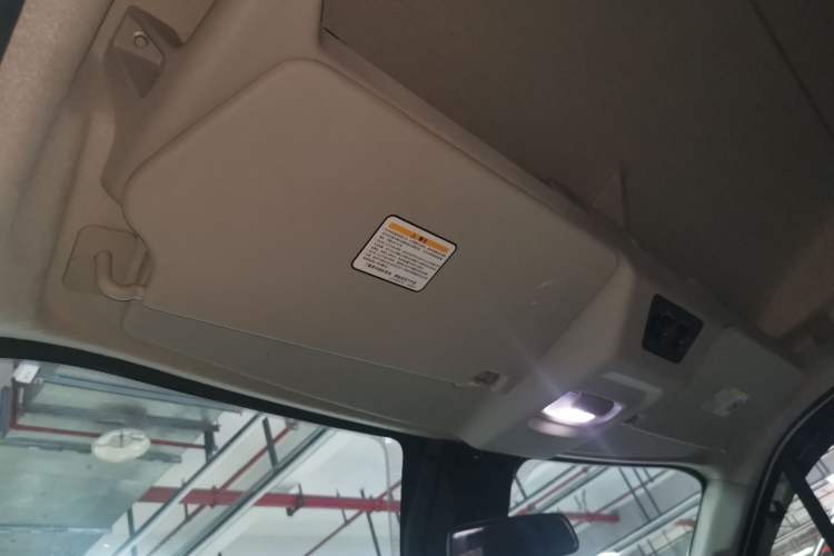 Used Ford Transit T8 2024 T8 2.3T Diesel Automatic Mid-Drive Mid-Roof 6-Seater Fully Equipped 2/2/2 Configuration Headliner