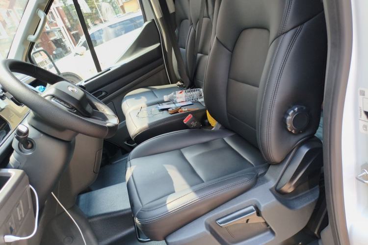 Used Ford Transit T8 2024 T8 2.0T Diesel Manual Short Wheelbase Mid-Height 6-Seater Full-Option Multifunctional Version 3/3 Left Front Seat