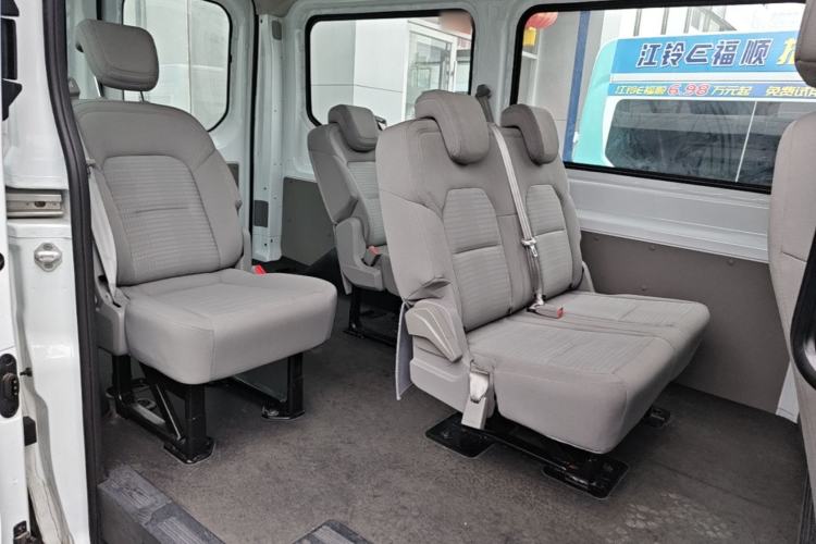 Used Ford Transit T8 2024 T8 2.3T Diesel Automatic Mid-axle Mid-roof 6-Seater Multi-function Version 2/2/2 Left Rear Seat
