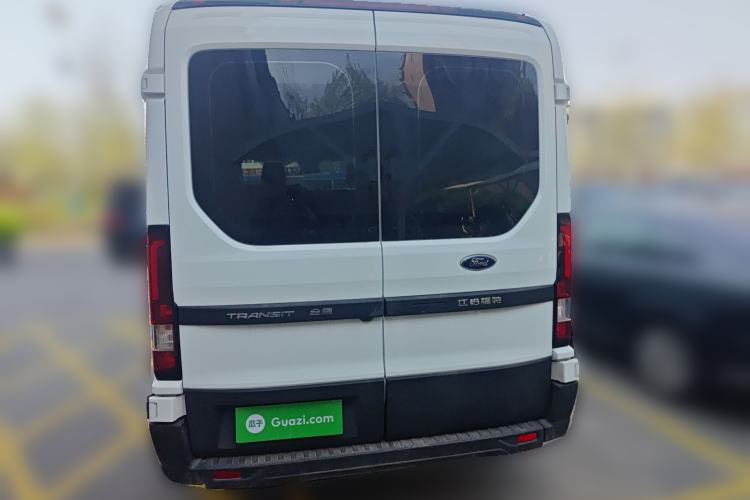 Used Ford Transit T8 2024 T8 2.0T Diesel Manual Mid-axle Mid-roof 6-seater Multi-function Version 2/2/2 Rear