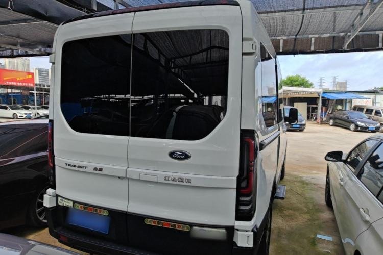 Used Ford Transit T8 2024 T8 2.3T Diesel Manual Mid-axle Mid-roof 9-seater Business & Travel Version 2/2/2/3 Rear