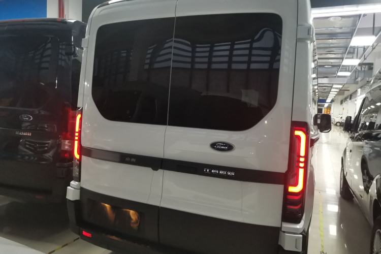 Used Ford Transit T8 2024 T8 2.3T Diesel Automatic Mid-Drive Mid-Roof 6-Seater Fully Equipped 2/2/2 Configuration Rear