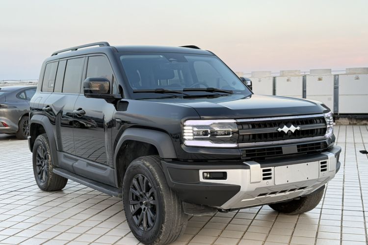 Used Formula Leopard 5 2023 Explore Edition Exterior 5