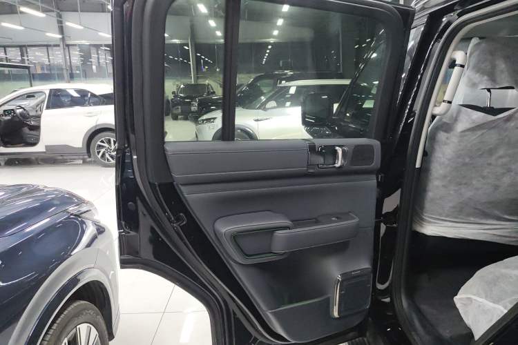 Used Formula Leopard 5 2025 TianShen Intelligent Driving Ultra Edition Interior 8
