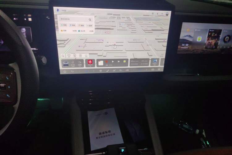 Used Formula Leopard 5 2023 Navigator Edition Audio And AC Panel
