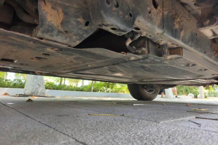 Used Formula Leopard 5 2023 Navigator Edition Chassis Front Left