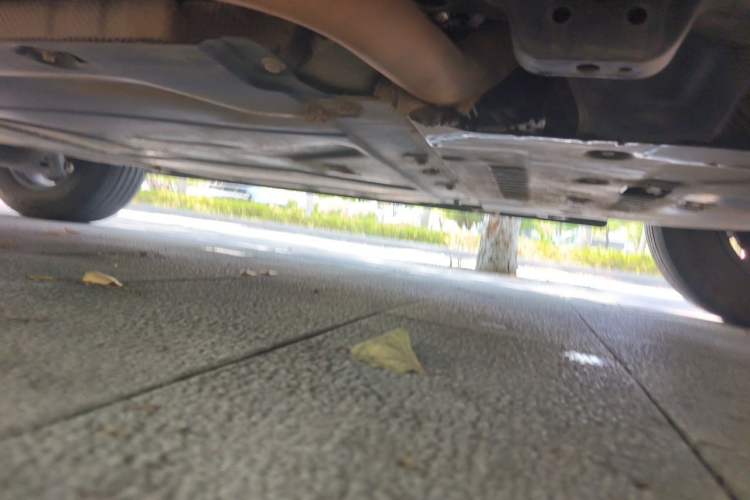 Used Formula Leopard 5 2023 Navigator Edition Chassis Front Right
