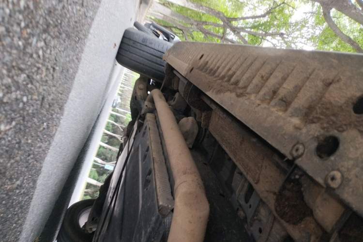 Used Formula Leopard 5 2023 Navigator Edition Chassis Front Right
