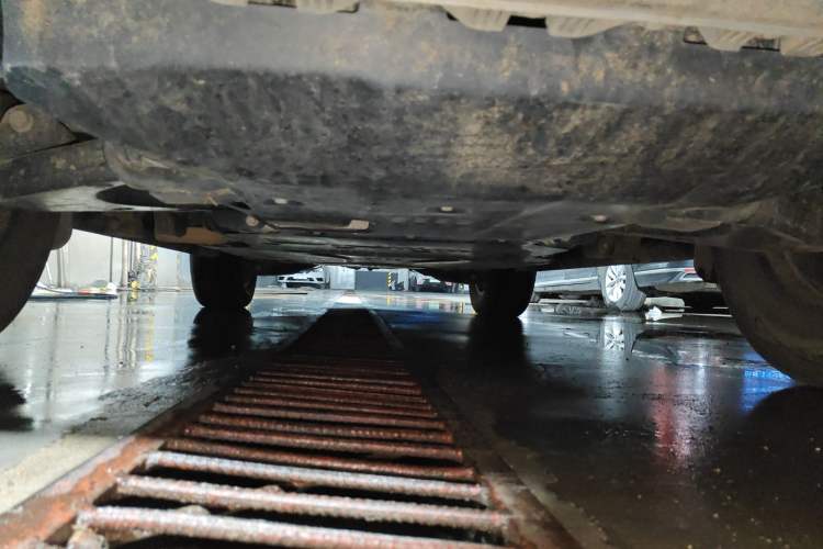 Used Formula Leopard 5 2023 Navigator Edition Chassis Front