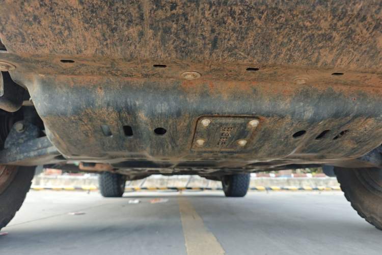 Used Formula Leopard 5 2023 Navigator Edition Chassis Front