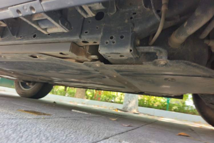 Used Formula Leopard 5 2023 Navigator Edition Chassis Rear Left