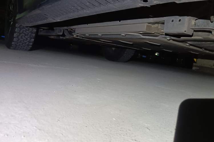 Used Formula Leopard 5 2023 Navigator Edition Chassis Rear Left