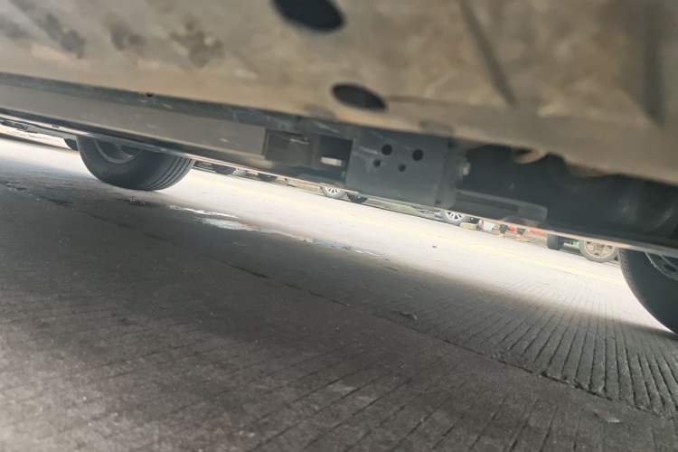 Used Formula Leopard 5 2023 Navigator Edition Chassis Rear Left