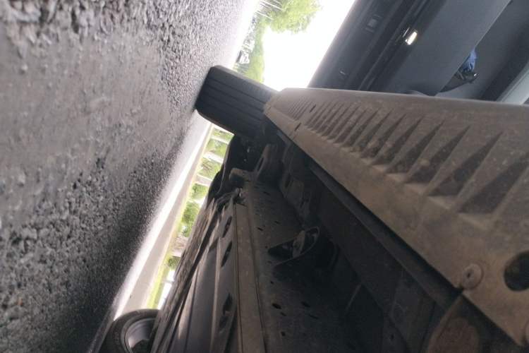 Used Formula Leopard 5 2023 Navigator Edition Chassis Rear Left