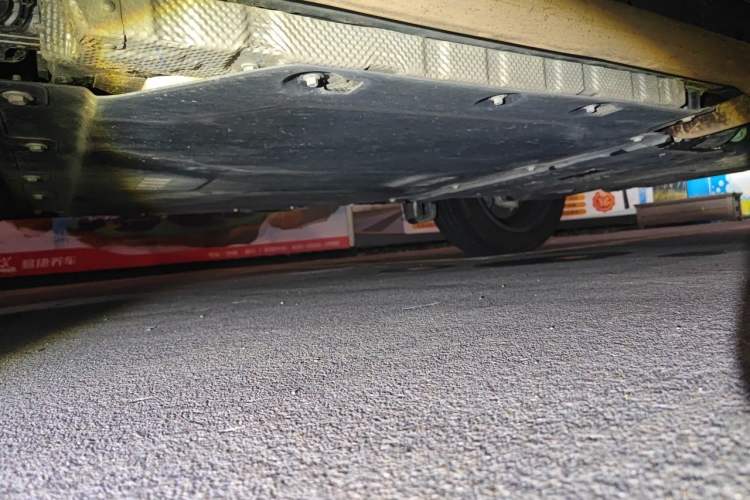 Used Formula Leopard 5 2023 Navigator Edition Chassis Rear Right