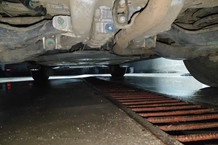 Used Formula Leopard 5 2023 Navigator Edition Chassis Rear