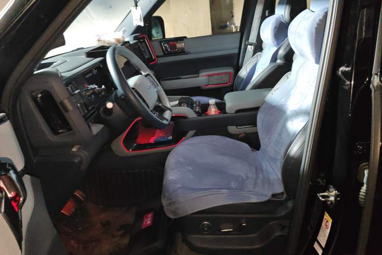 Used Formula Leopard 5 2023 Navigator Edition Driver Seat