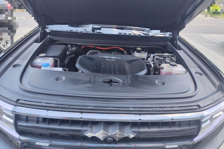 Used Formula Leopard 5 2023 Explore Edition Engine Bay
