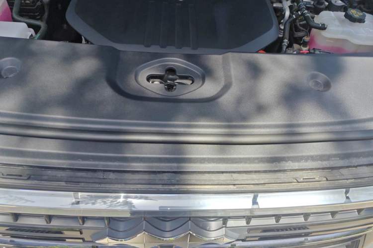 Used Formula Leopard 5 2023 Cloud Ride Flagship Edition Engine Bay
