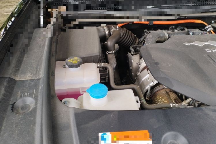 Used Formula Leopard 5 2023 Navigator Edition Engine Bay Right