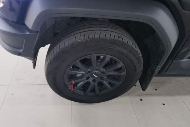 Used Formula Leopard 5 2023 Navigator Edition Exterior 4