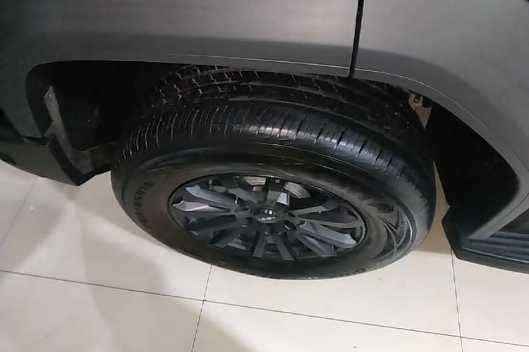 Used Formula Leopard 5 2023 Explore Edition Exterior 5