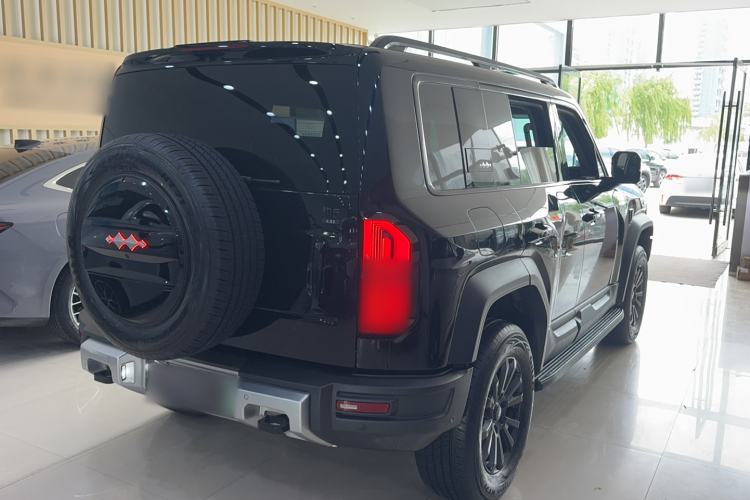 Used Formula Leopard 5 2023 Navigator Edition Exterior 5