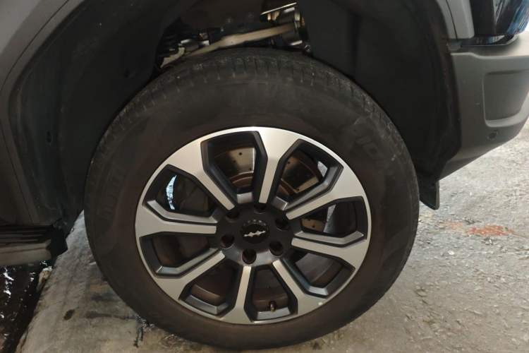 Used Formula Leopard 5 2023 Navigator Edition Exterior 7