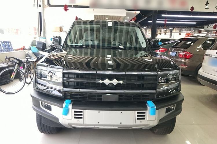 Used Formula Leopard 5 2023 Navigator Edition Front