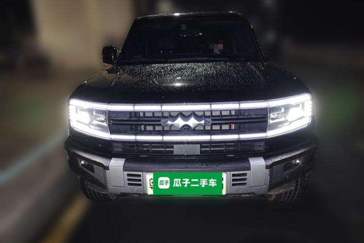 Used Formula Leopard 5 2023 Navigator Edition Front