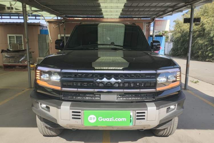 Used Formula Leopard 5 2023 Explore Edition Front