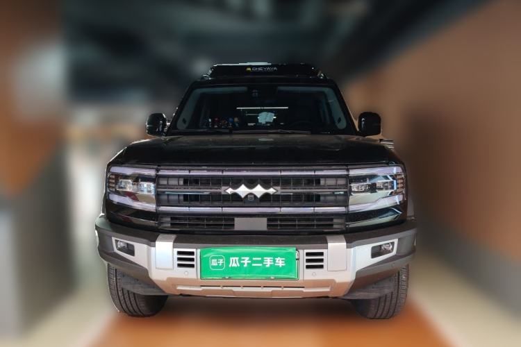 Used Formula Leopard 5 2023 Navigator Edition Front