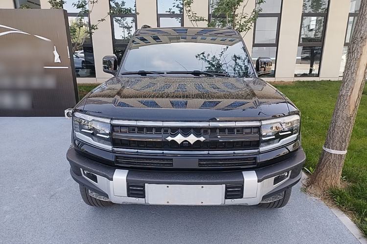 Used Formula Leopard 5 2023 Navigator Edition Front