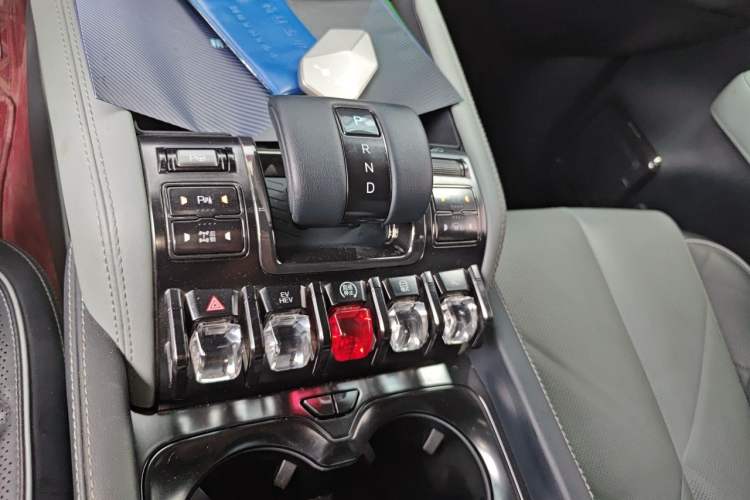 Used Formula Leopard 5 2023 Explore Edition Gear Lever