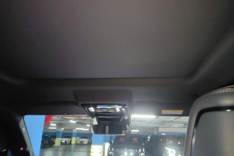Used Formula Leopard 5 2023 Navigator Edition Headliner