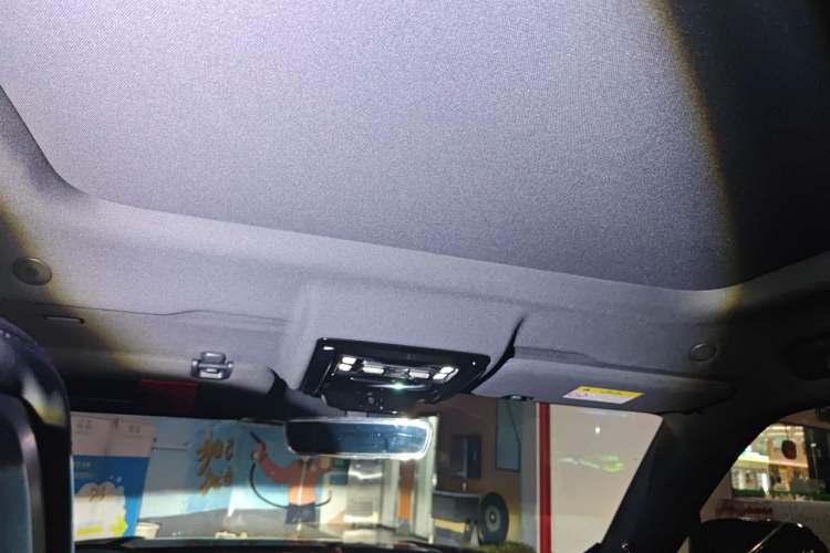 Used Formula Leopard 5 2023 Navigator Edition Headliner