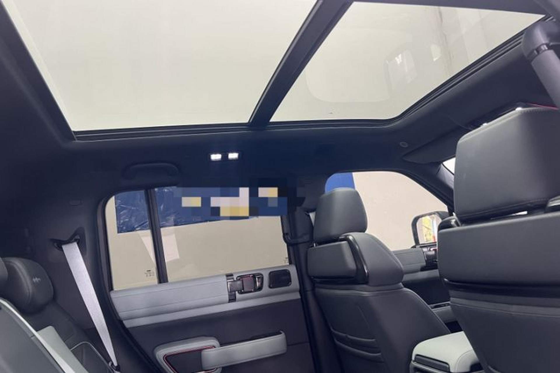 Used Formula Leopard 5 2023 Explore Edition Headliner