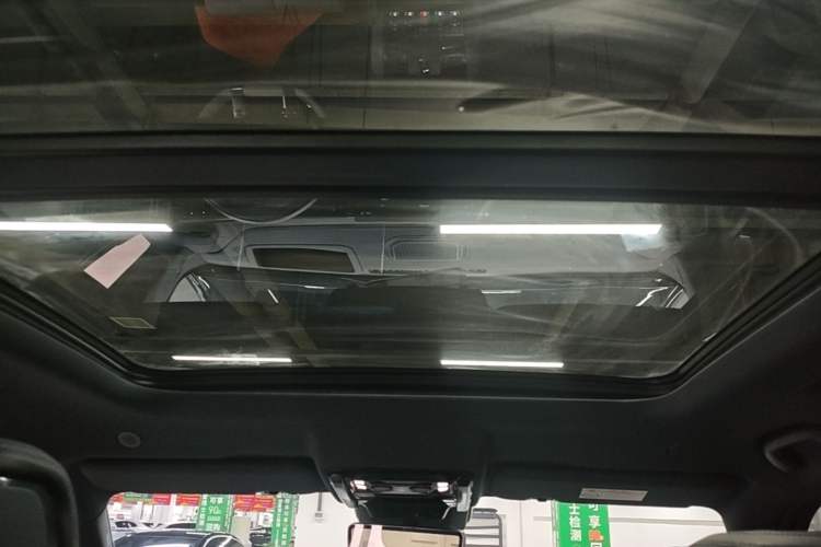 Used Formula Leopard 5 2023 Cloud Ride Flagship Edition Headliner
