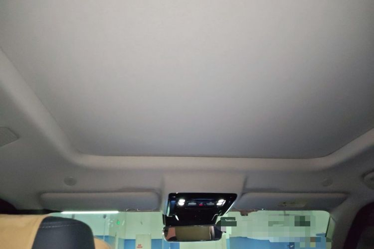 Used Formula Leopard 5 2023 Explore Edition Headliner