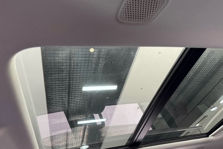 Used Formula Leopard 5 2023 Navigator Edition Headliner