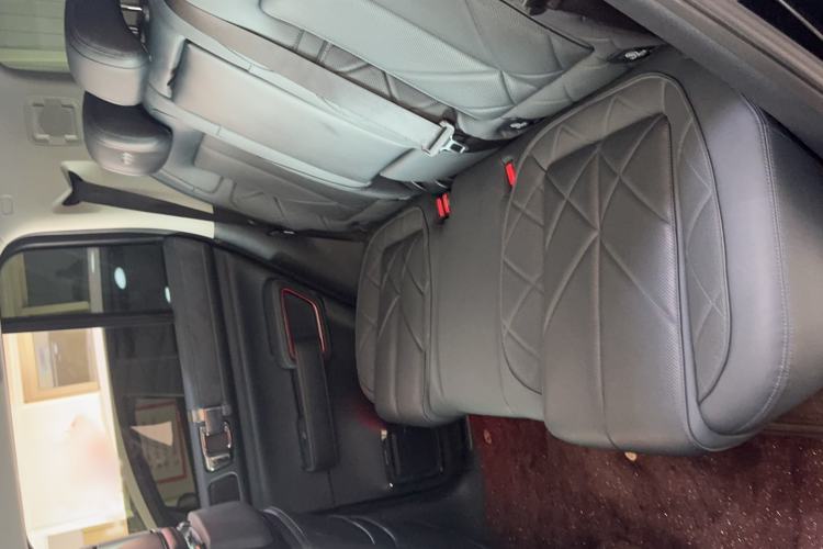 Used Formula Leopard 5 2023 Navigator Edition Interior 2