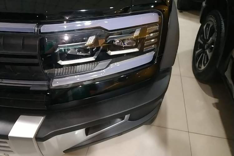 Used Formula Leopard 5 2023 Explore Edition Left Front Headlight