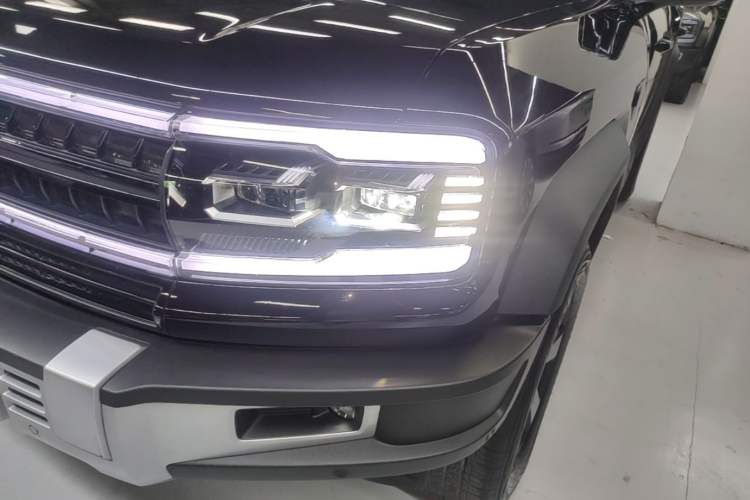 Used Formula Leopard 5 2023 Navigator Edition Left Front Headlight