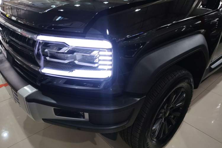 Used Formula Leopard 5 2023 Navigator Edition Left Front Headlight